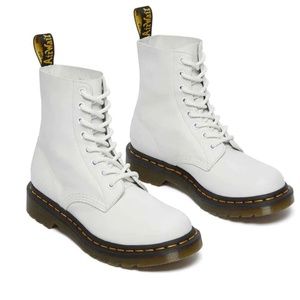 Pascal Dr Martens